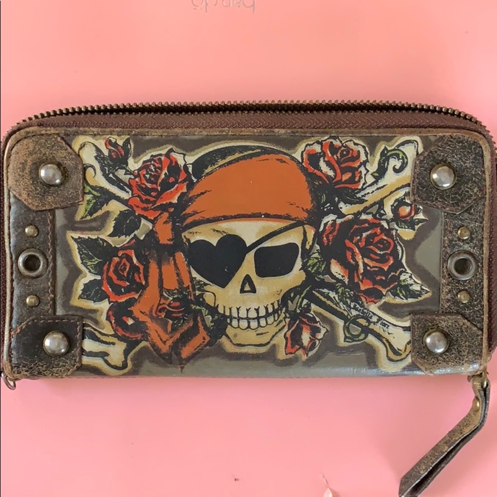 Isabella Fiore pirate wallet